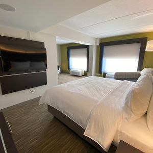 King Suite Disability Access